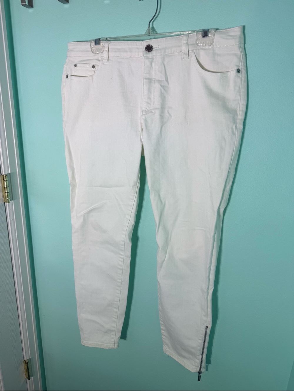Michael Kors White Ankle Zip Skinny Jeans